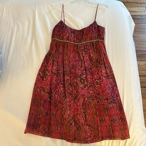 Maggy London light weight lined patterned dress